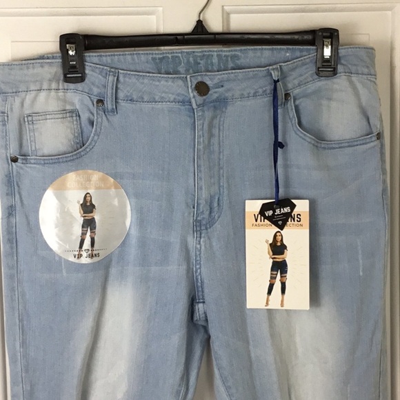 VIP  Distressed Light Wash Jeans Size 17/18 NWT - Picture 2 of 6